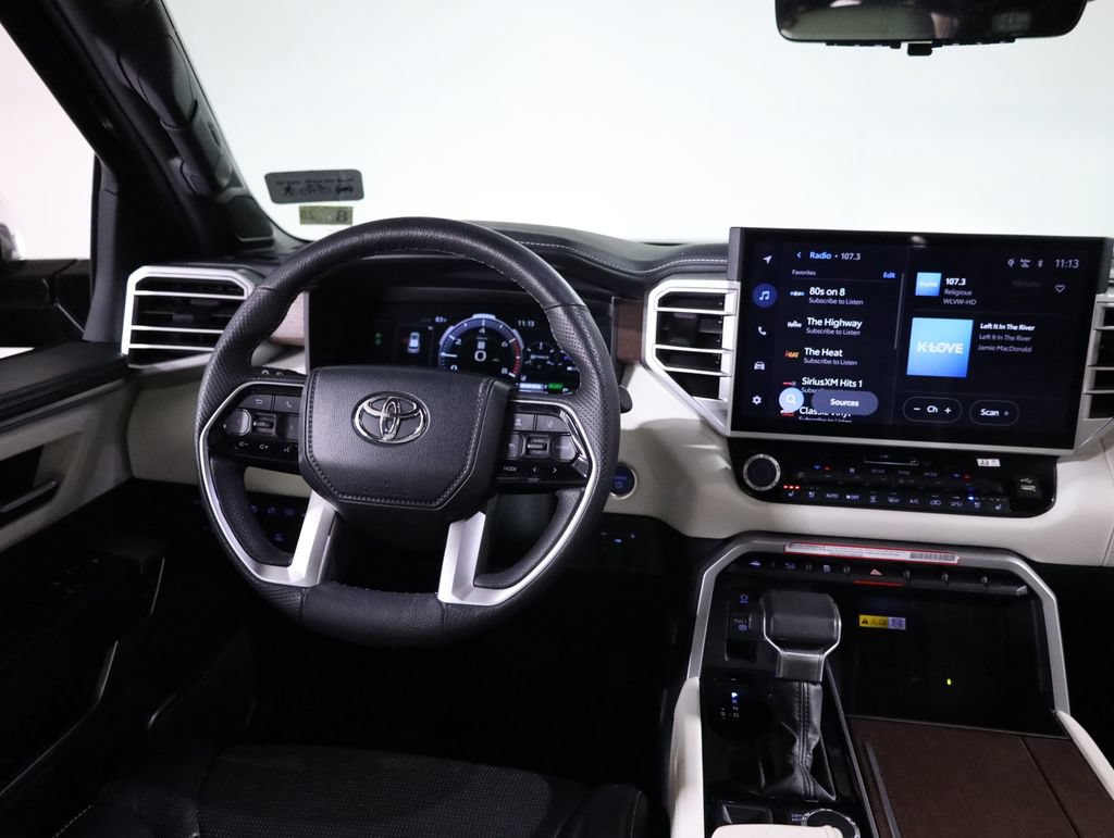 Used 2024 Toyota Sequoia Capstone AWD/4WD image 50