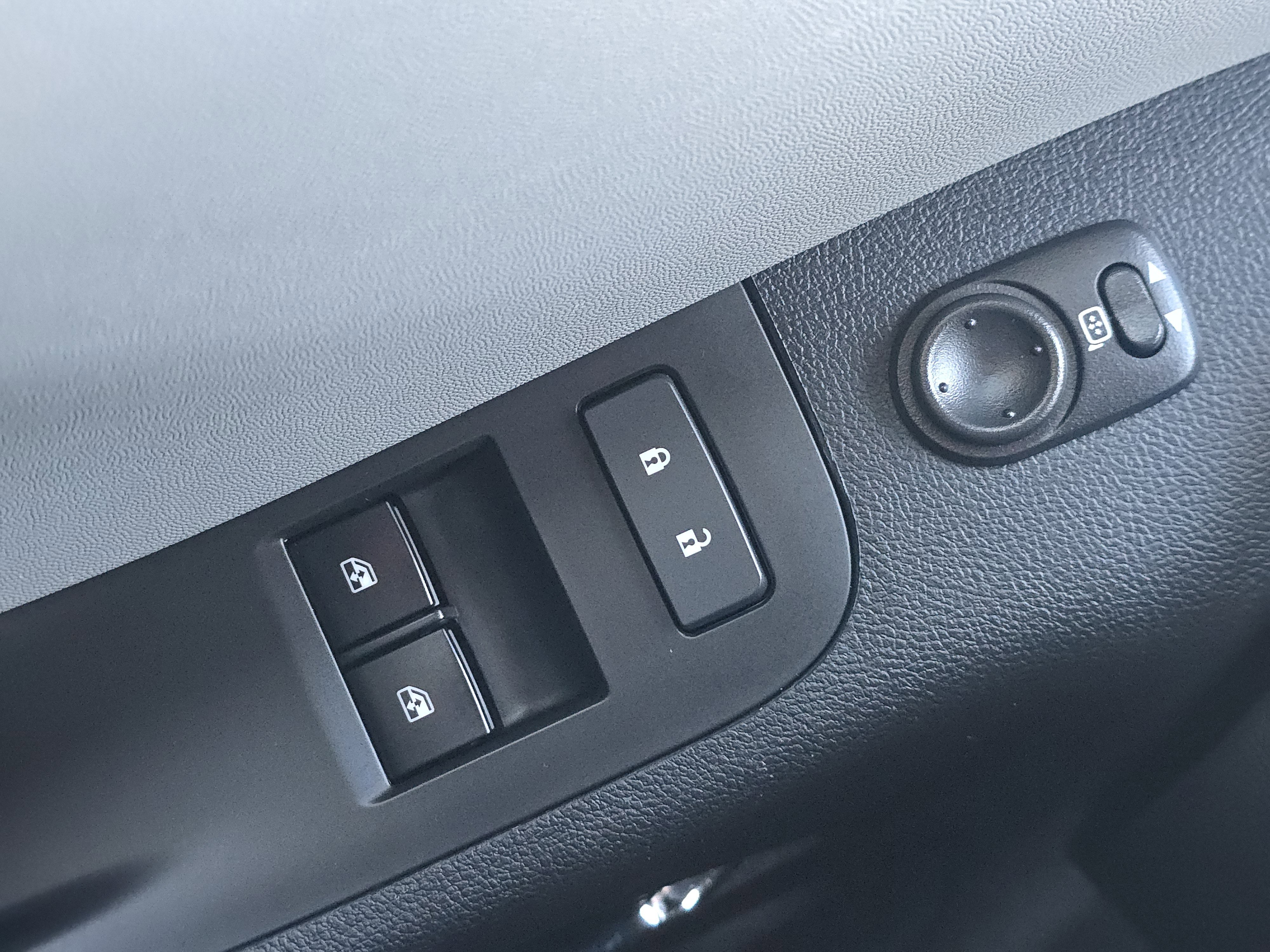 Used 2013 Chevrolet Camaro LS image 27