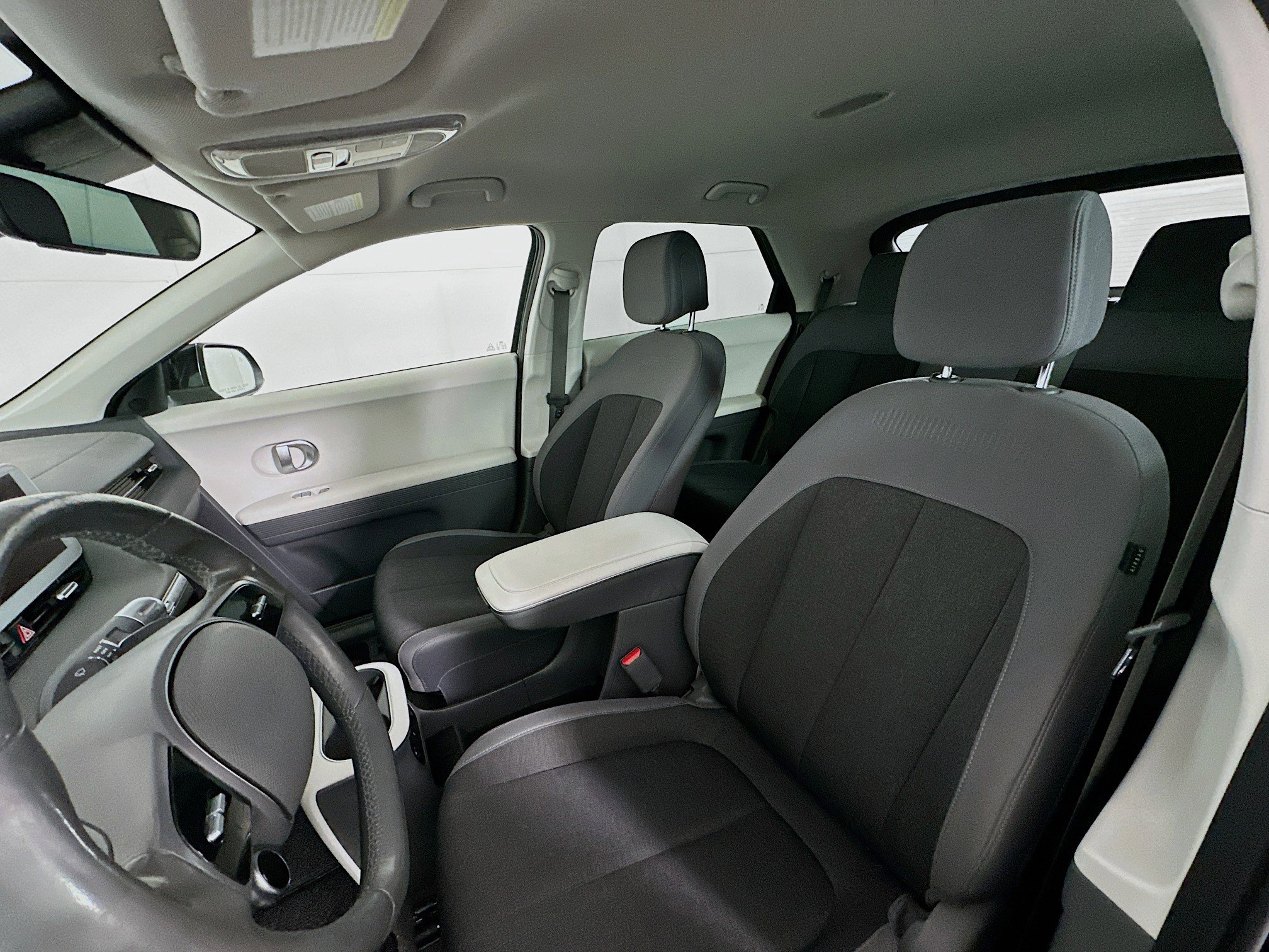 Used 2024 Hyundai Ioniq 5 SEL RWD image 13