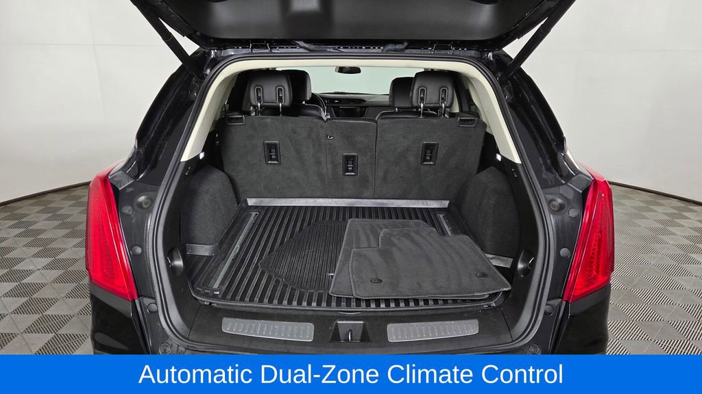 Used 2018 Cadillac XT5 Luxury w/ Driver Awareness Package image 11