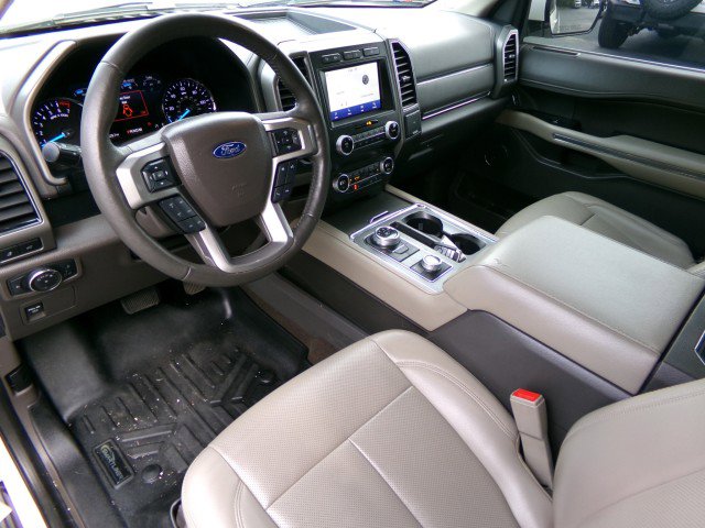 Used 2021 Ford Expedition XLT image 16