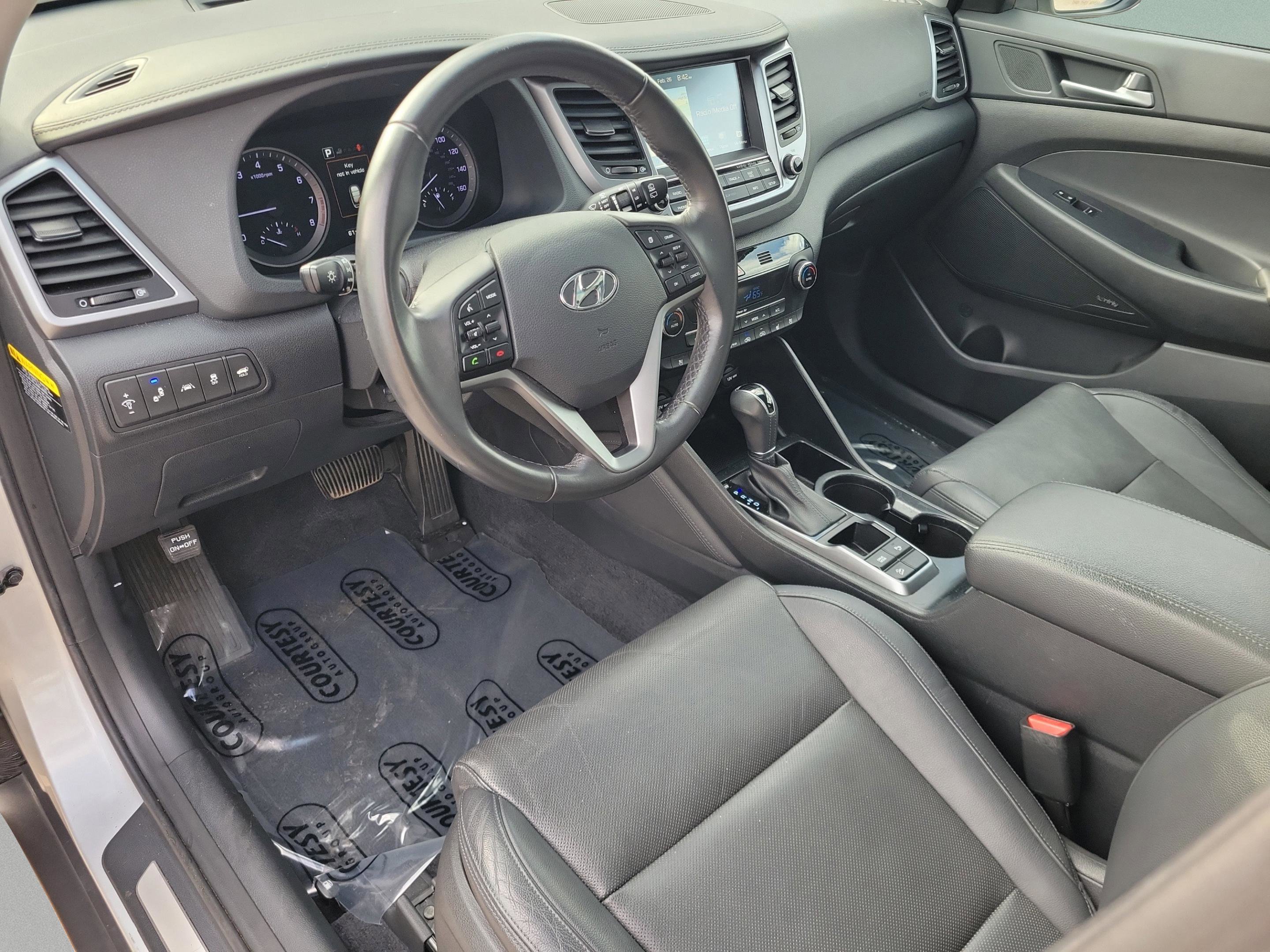 Used 2017 Hyundai Tucson Limited w/ Limited Ultimate Package 03 image 23