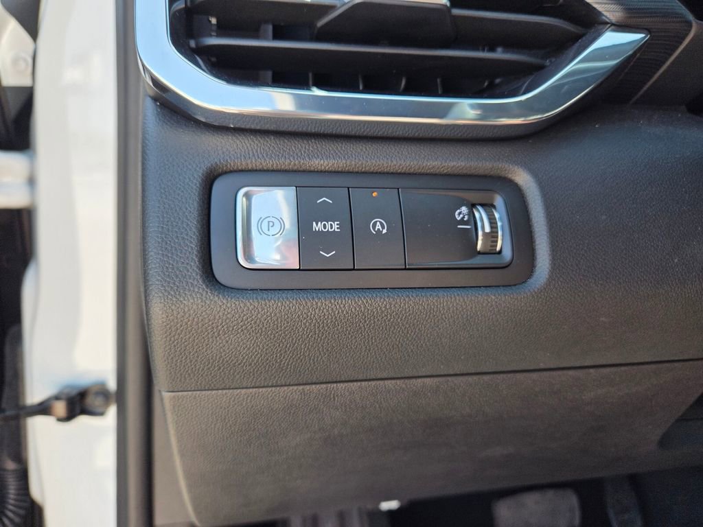 Certified 2025 GMC Acadia Elevation image 24