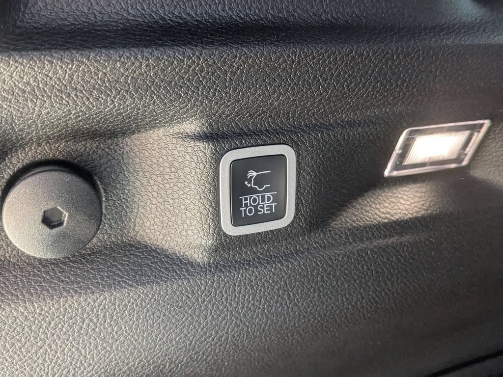 New 2026 Jeep Grand Cherokee L Limited AWD/4WD image 28