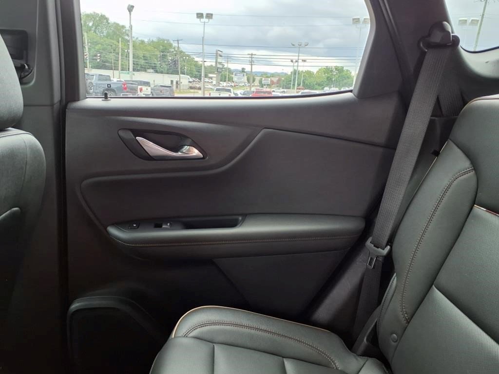 Certified 2023 Chevrolet Blazer Premier w/ Driver Confidence II Package image 30
