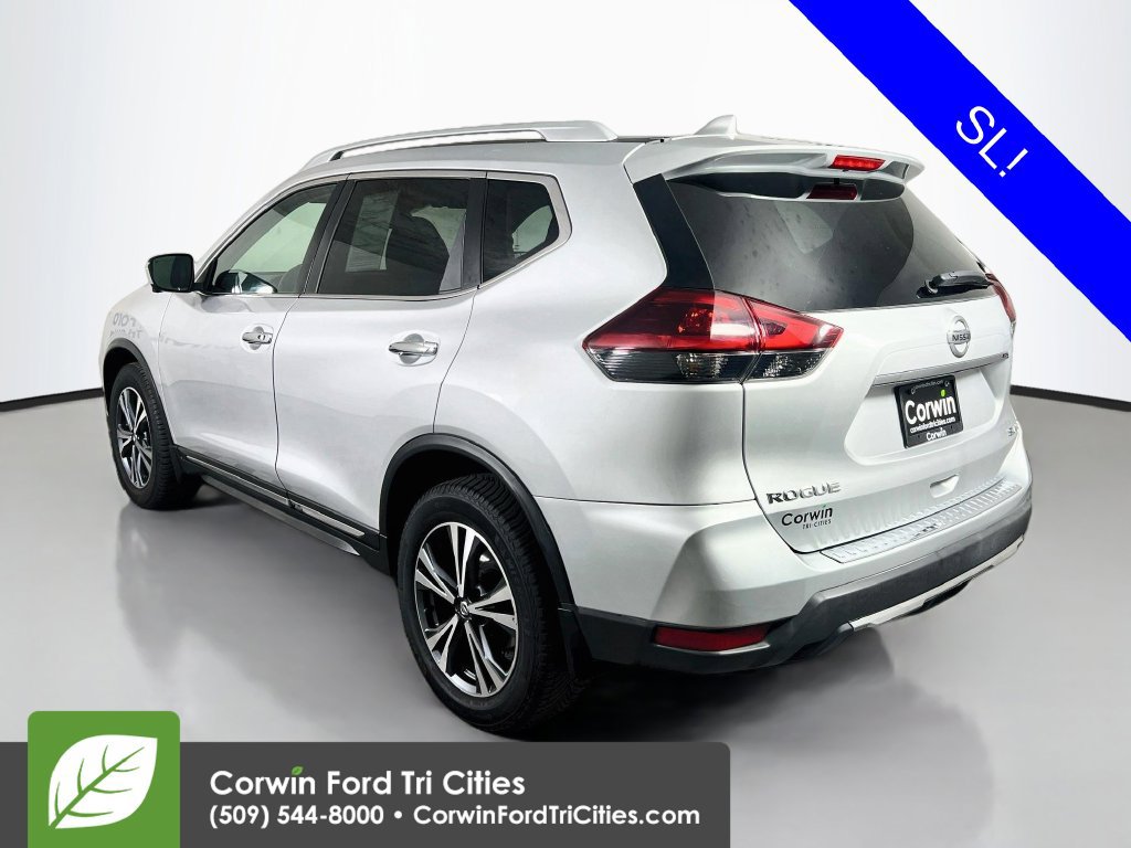 Used 2018 Nissan Rogue SL AWD/4WD image 11