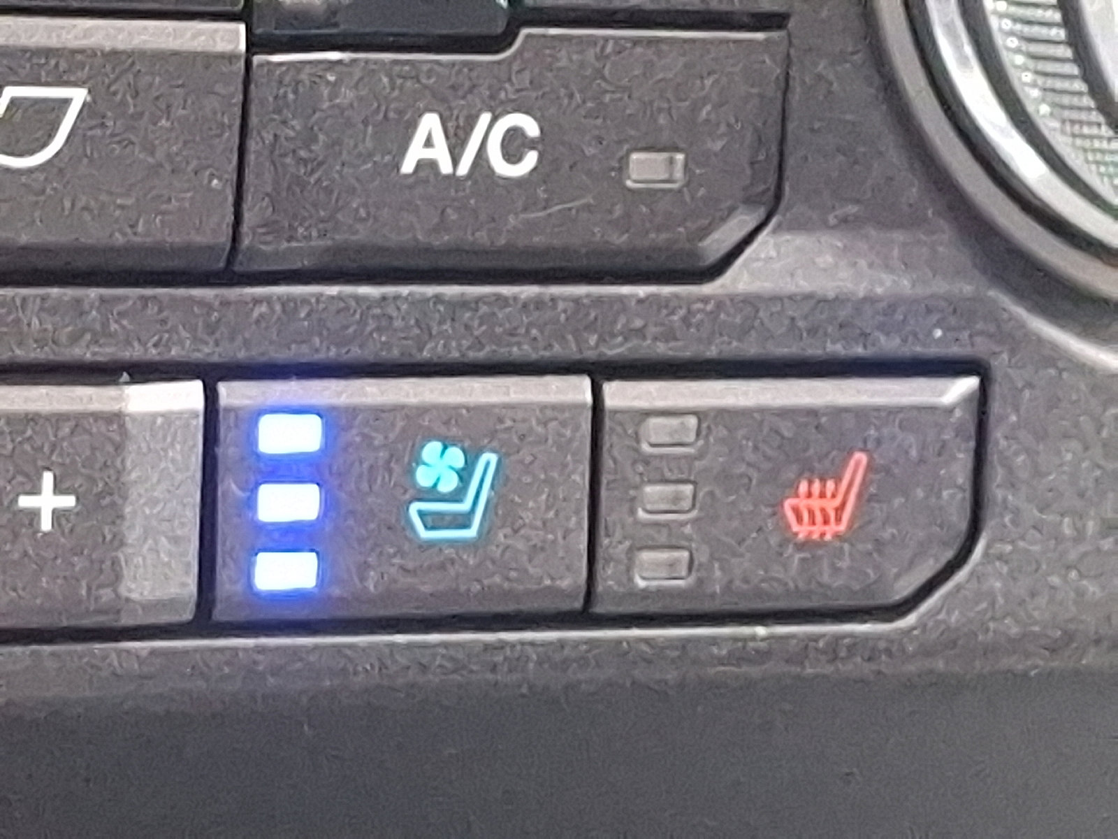 Certified 2019 Ford F150 Lariat w/ Equipment Group 502A Luxury image 25