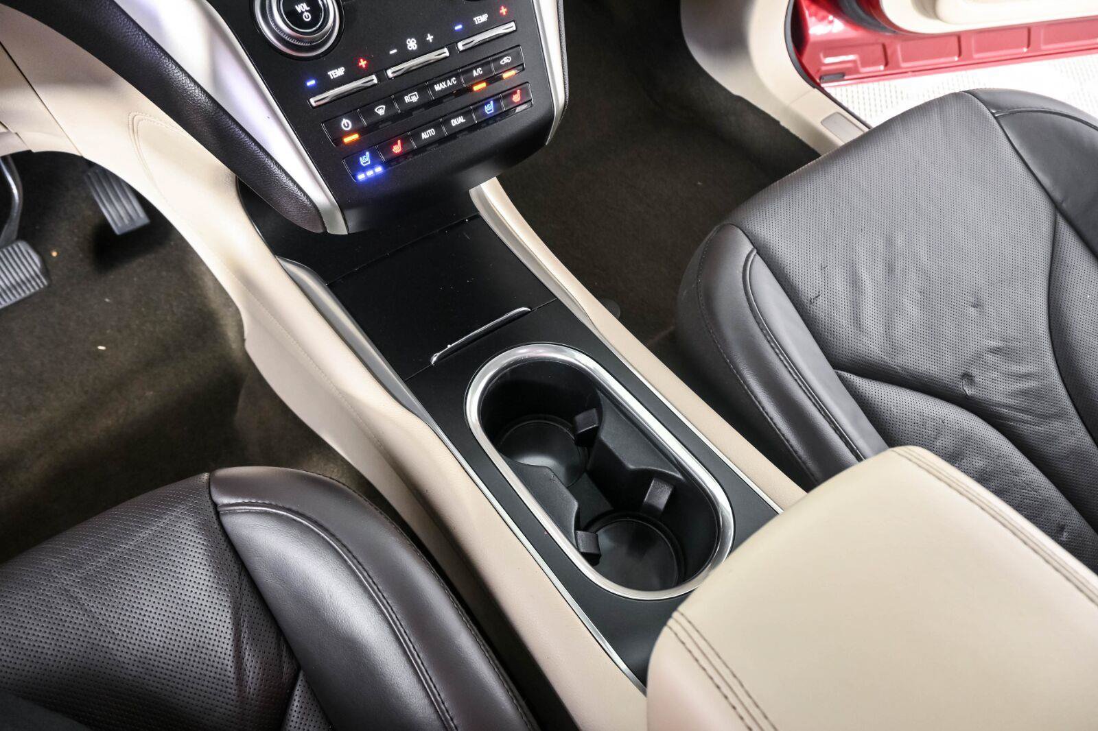 Used 2019 Lincoln MKC Reserve w/ MKC Technology Package FWD image 15