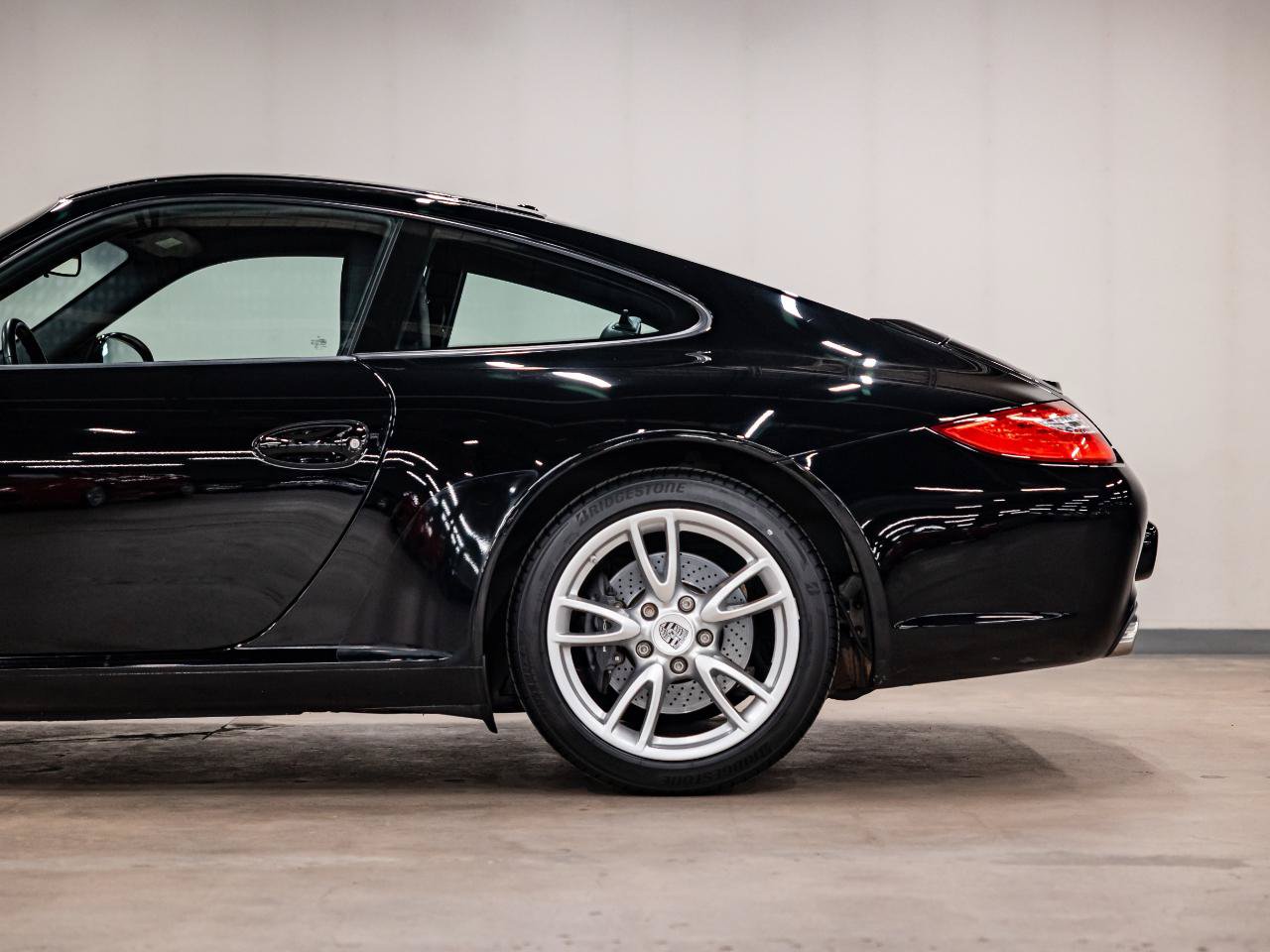 Used 2009 Porsche 911 GT3 RS image 25