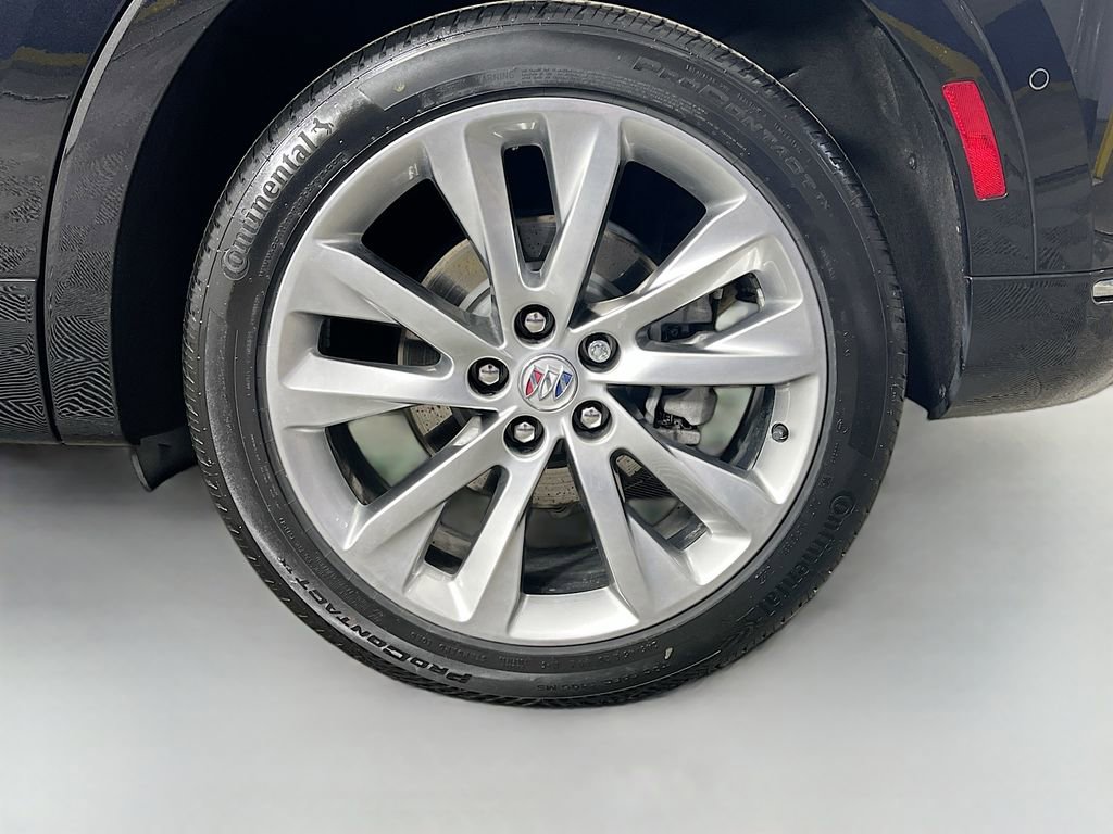 Used 2023 Buick Envision Avenir image 32