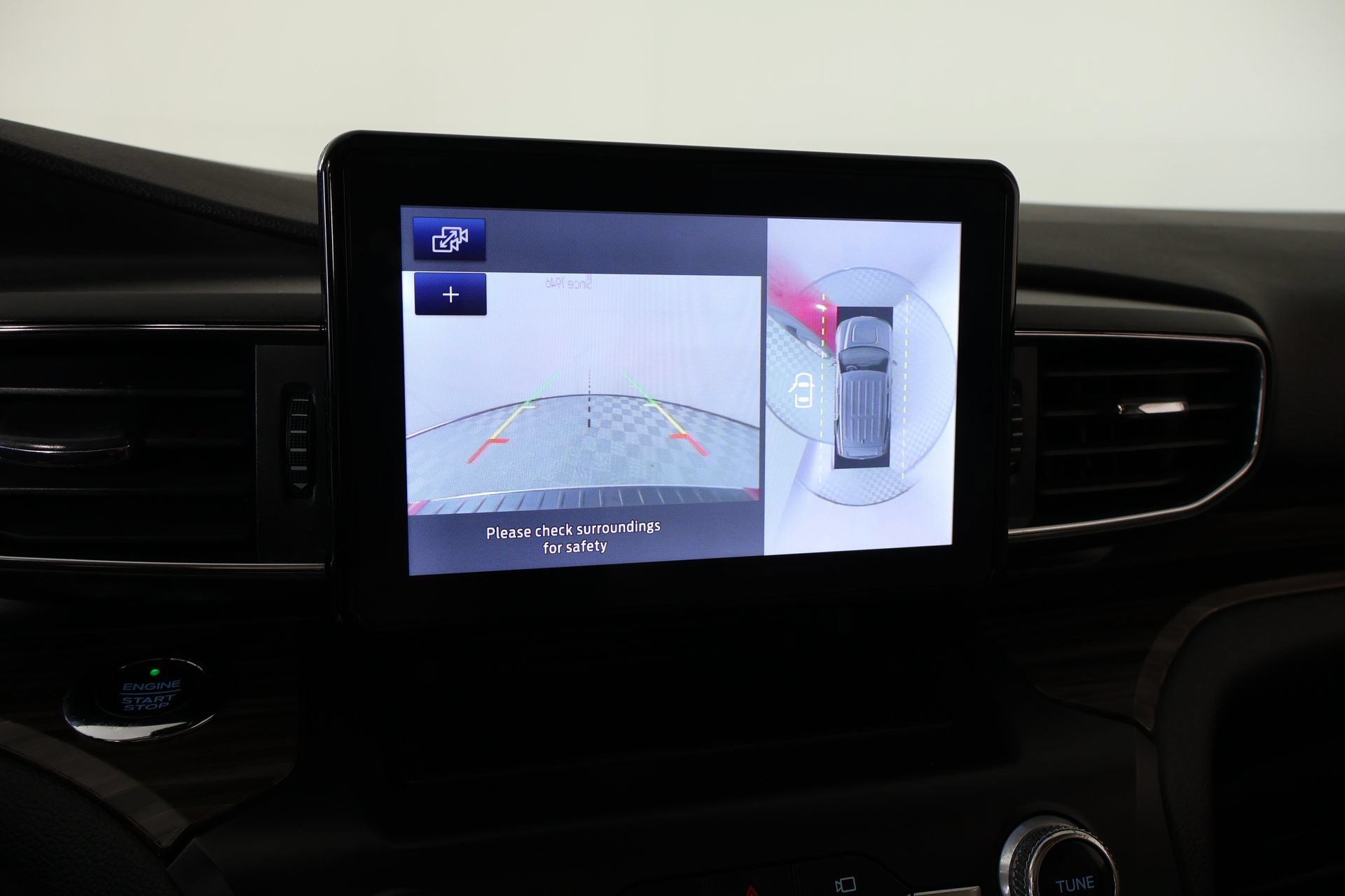 Used 2020 Ford Explorer Limited RWD image 6