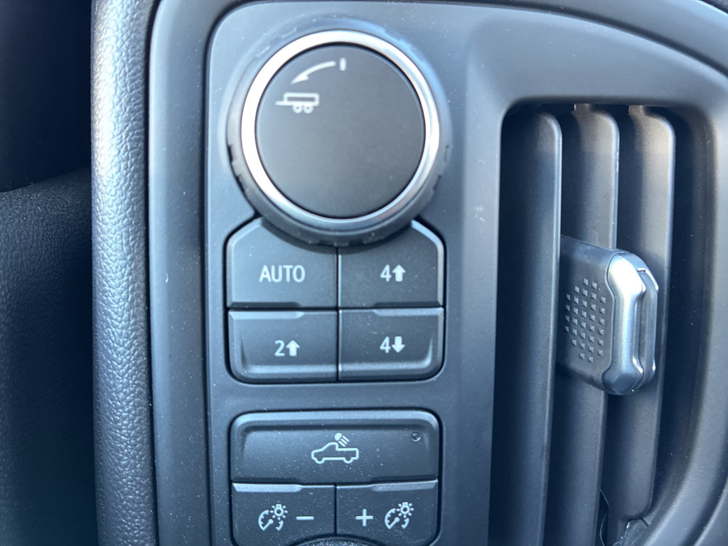 Used 2026 Chevrolet Silverado 1500 Custom Trail Boss AWD/4WD image 30