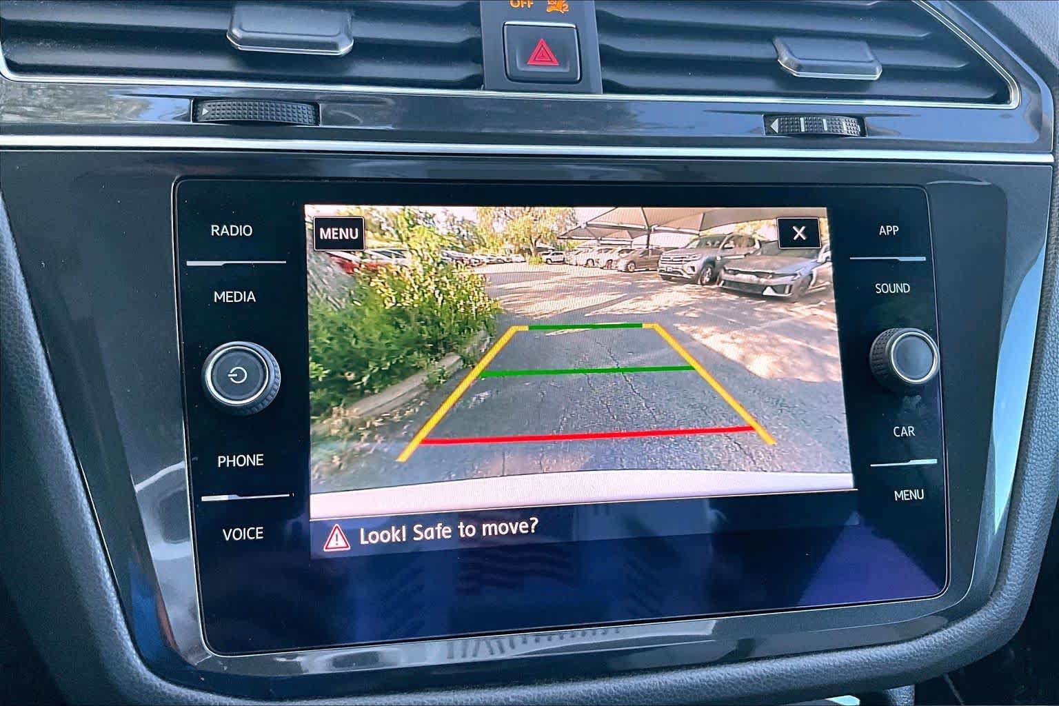 Used 2018 Volkswagen Tiguan SE FWD image 27
