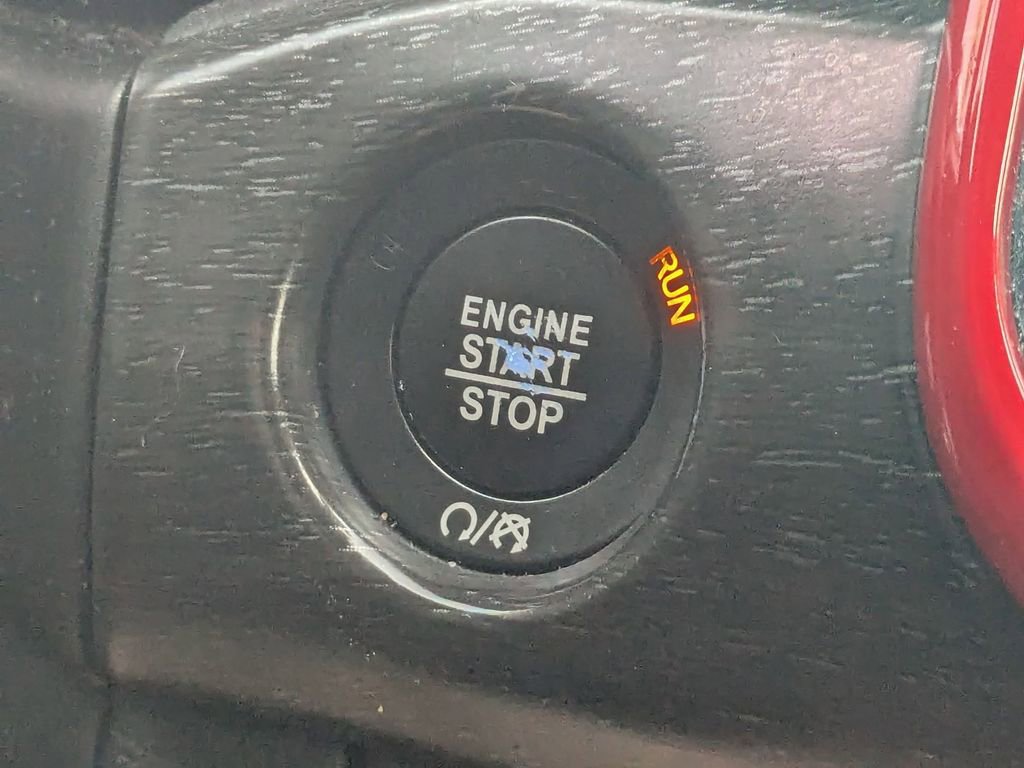 Used 2018 Jeep Grand Cherokee Altitude image 20