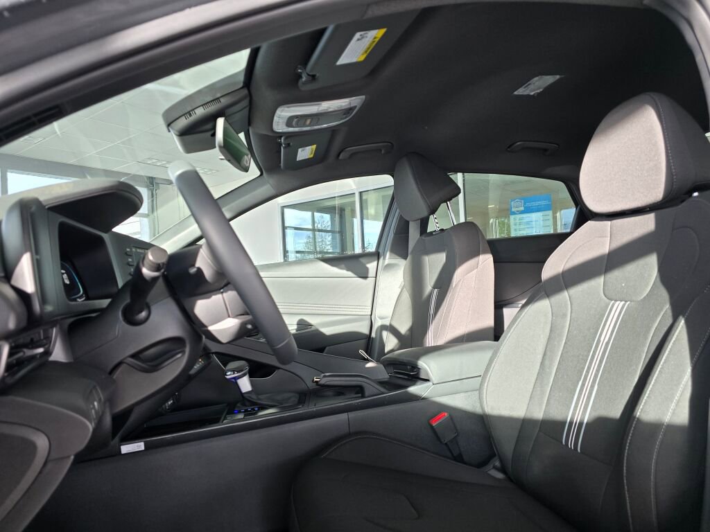 New 2026 Hyundai Elantra Sport image 19