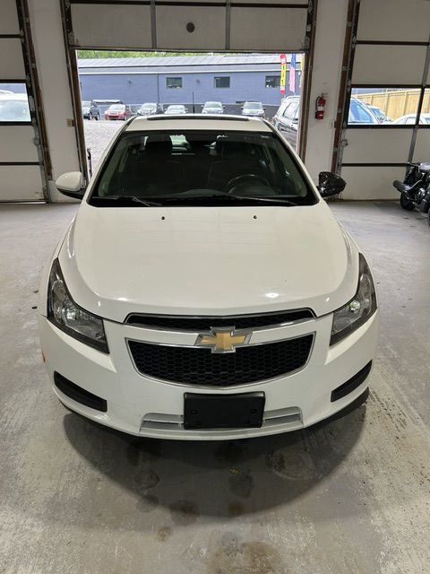 Used 2013 Chevrolet Cruze LT w/ All-Star Edition FWD image 4