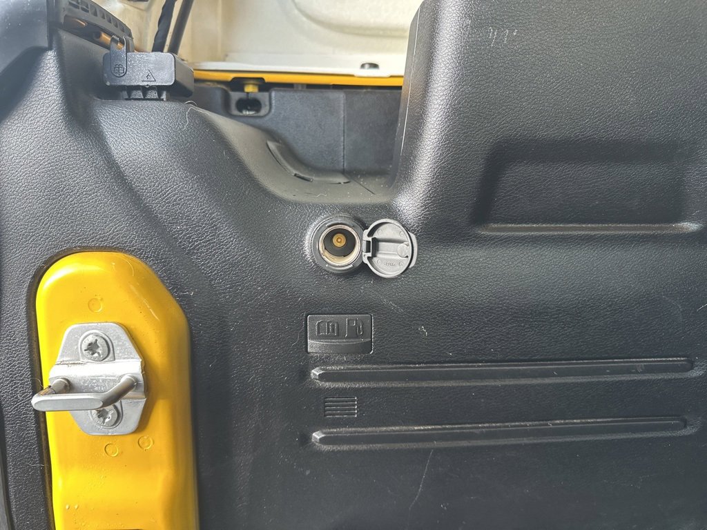 Used 2021 Jeep Wrangler Unlimited Rubicon 4xe w/ Steel Bumper Group image 6