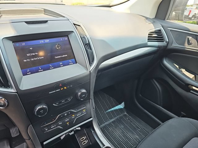 Used 2020 Ford Edge SE FWD image 22