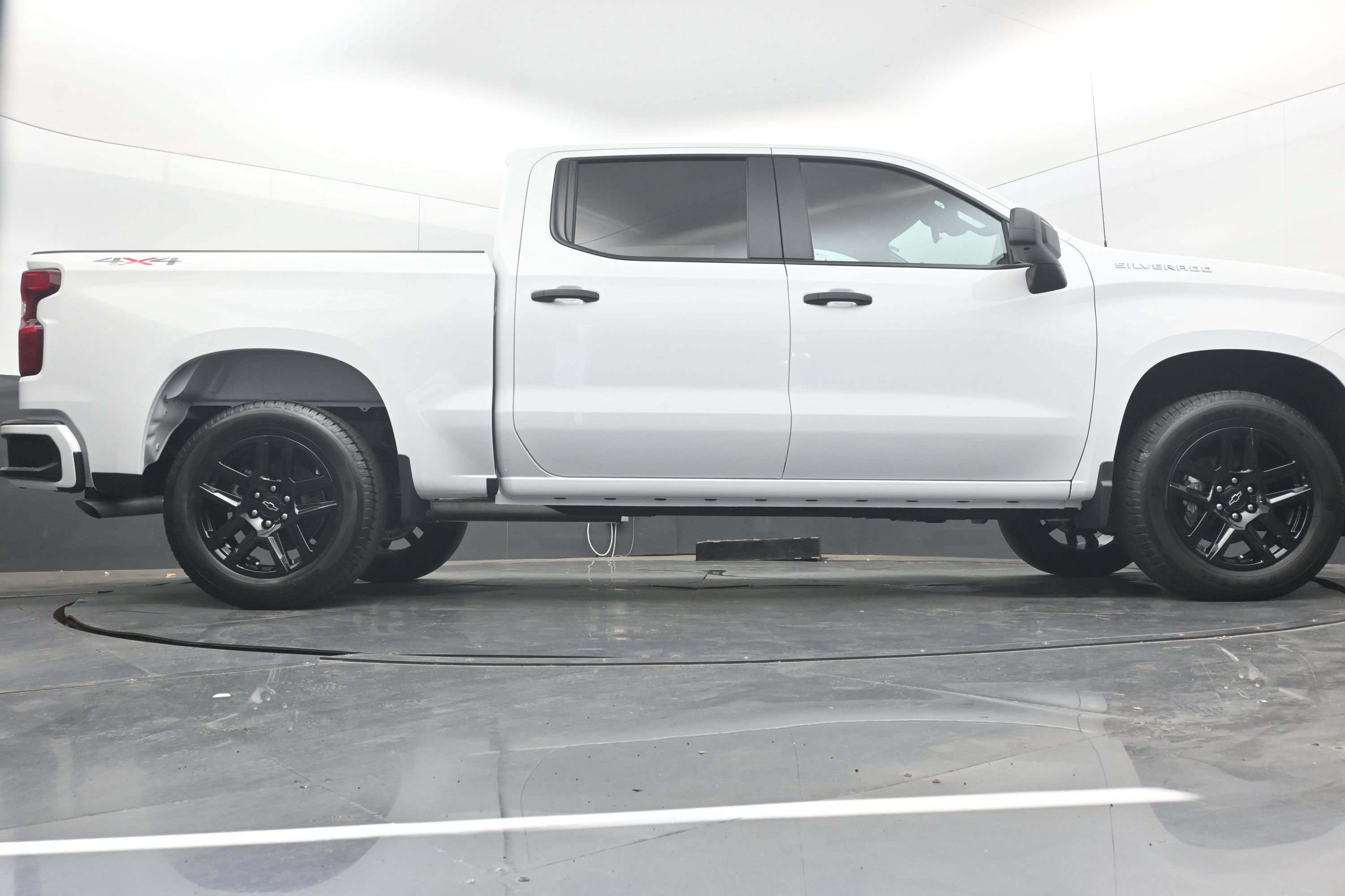 Used 2026 Chevrolet Silverado 1500 Custom AWD/4WD image 30