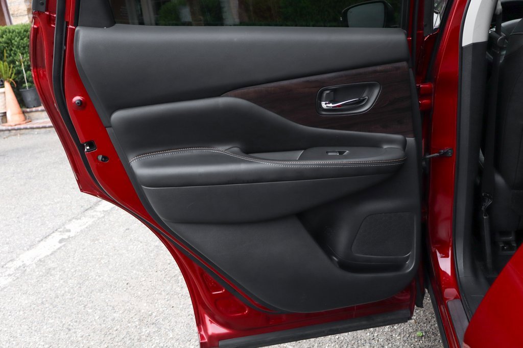 Used 2021 Nissan Murano Platinum w/ Cargo Package image 34