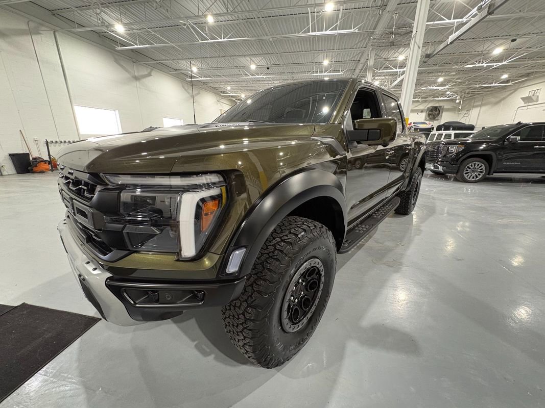 Used 2025 Ford F150 Raptor image 3