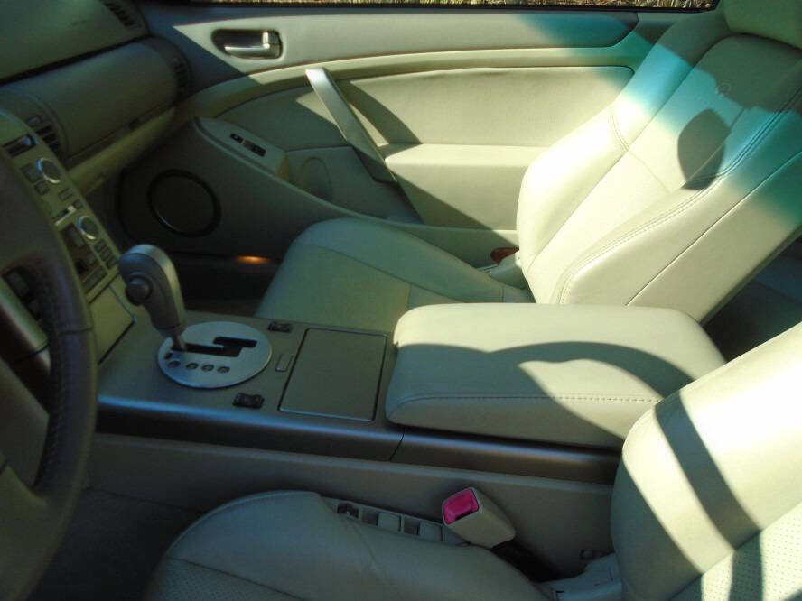 Used 2004 INFINITI G35 Coupe w/ Premium Pkg image 15