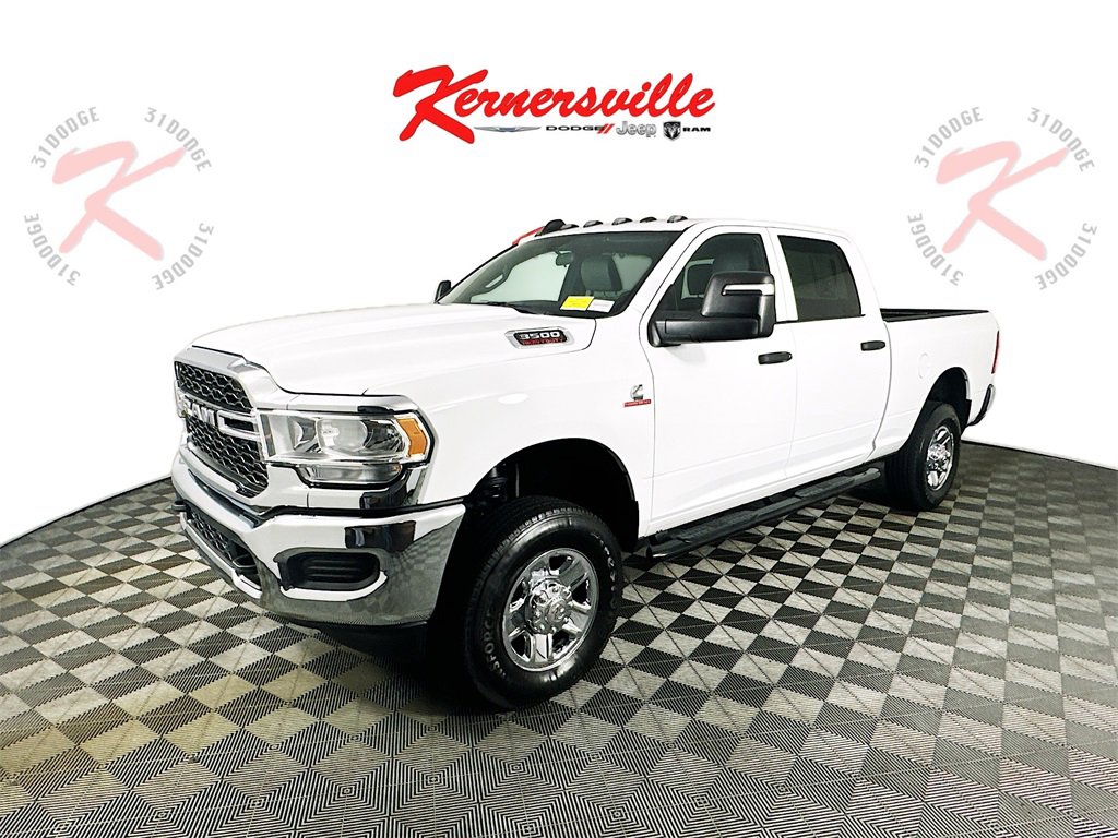 Used 2024 RAM 3500 Tradesman w/ Chrome Appearance Group image 3