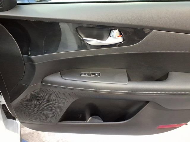 Used 2023 Kia Forte GT-Line w/ GT-Line Technology Package image 27