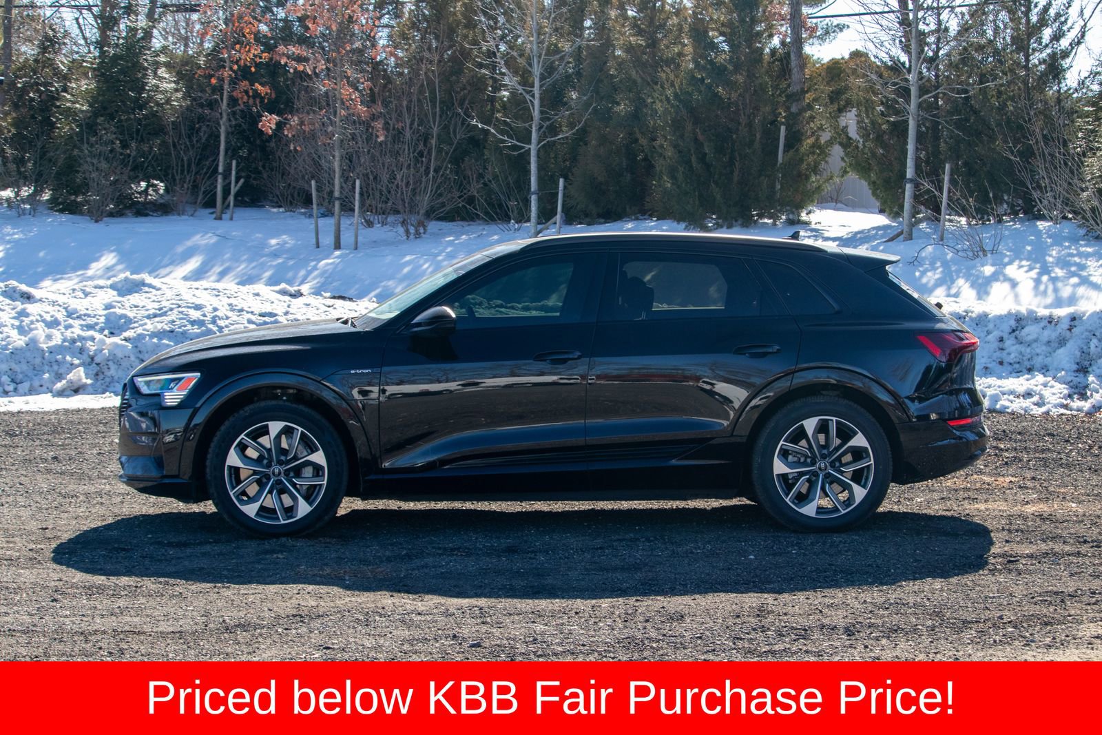 Used 2021 Audi e-tron Premium Plus w/ Premium Plus Package image 4