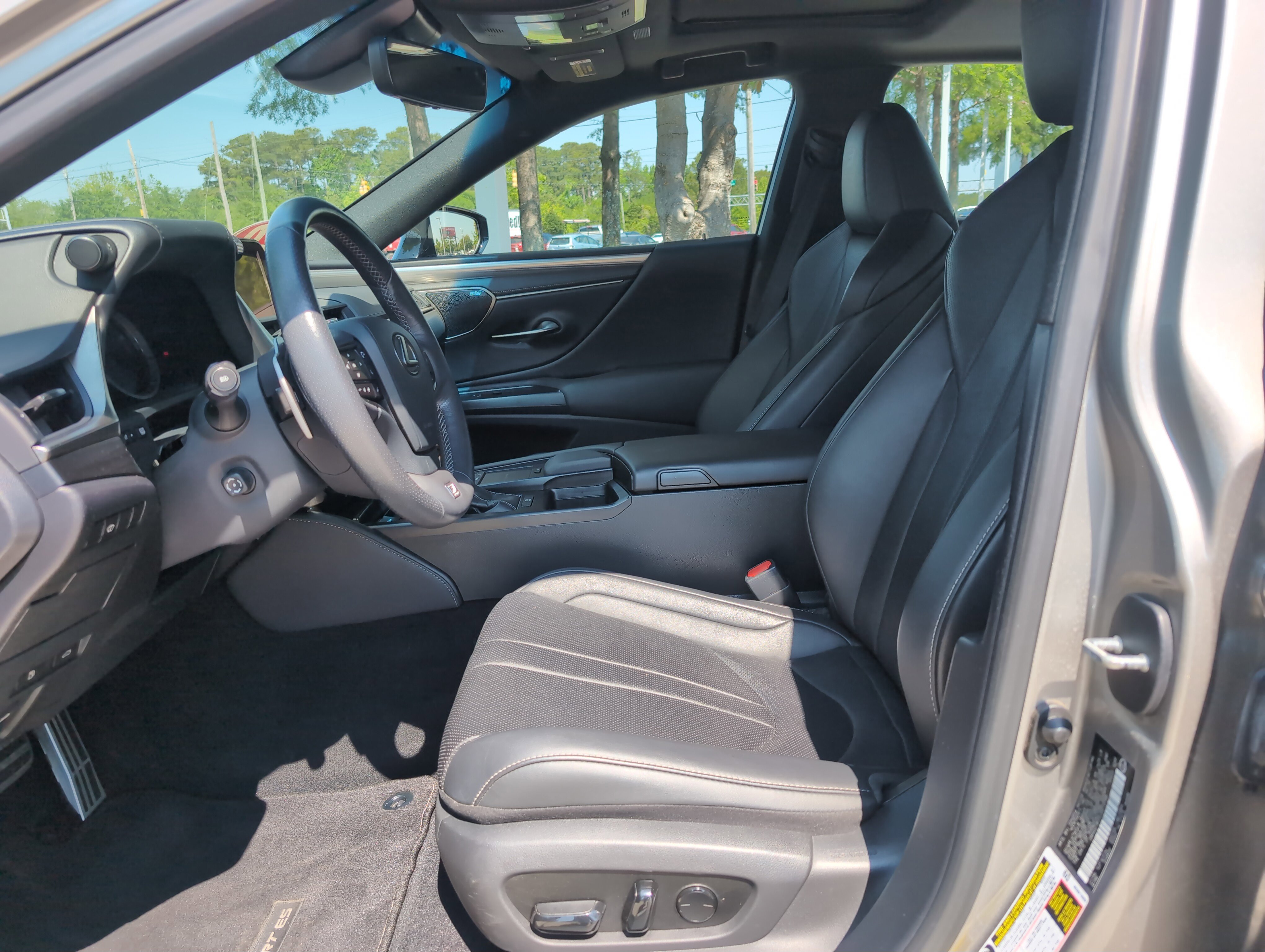 Used 2020 Lexus ES 350 F Sport w/ Accessory Package FWD image 16