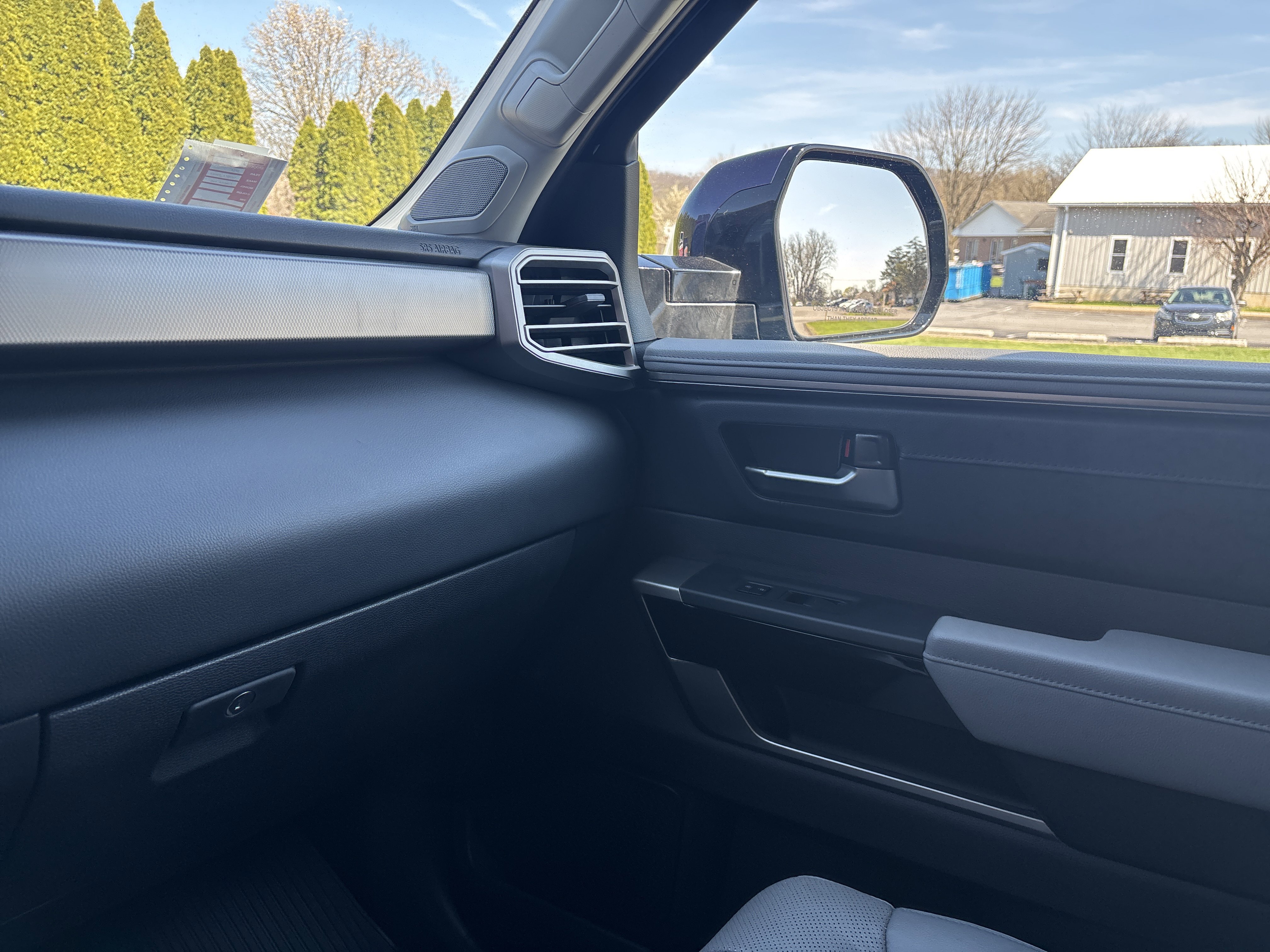 Used 2024 Toyota Tundra Limited image 22