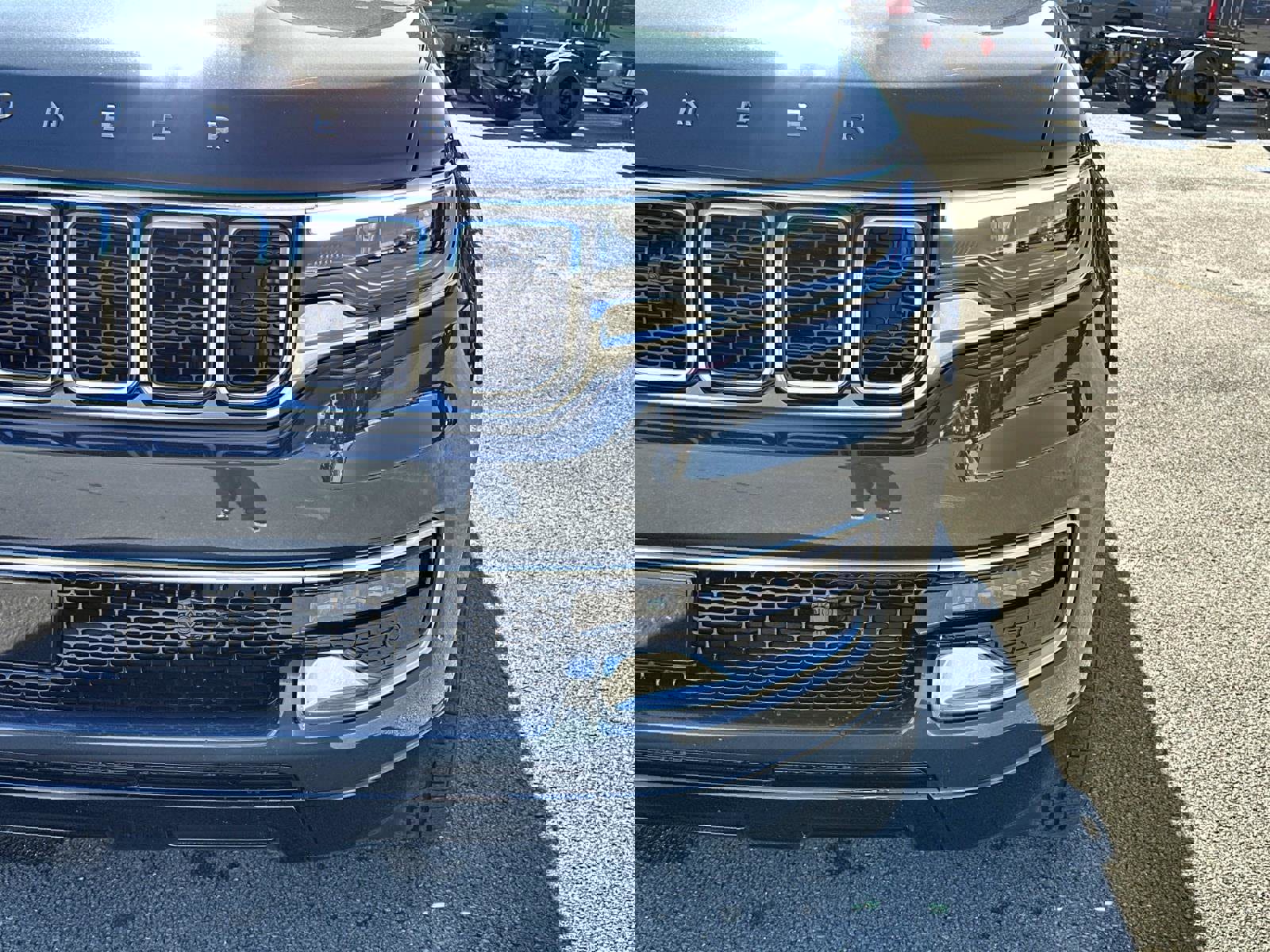New 2025 Jeep Wagoneer 4WD image 10