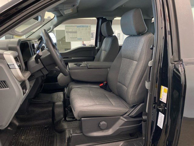 New 2026 Ford F250 XL w/ XL Chrome Package image 17