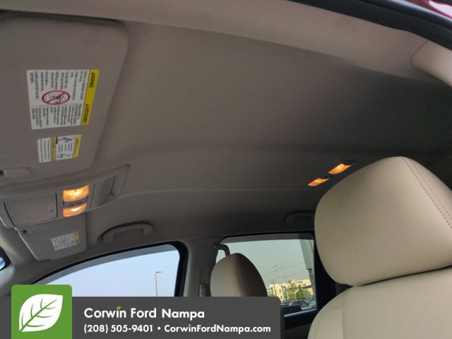 Used 2019 Nissan Titan SV AWD/4WD image 21