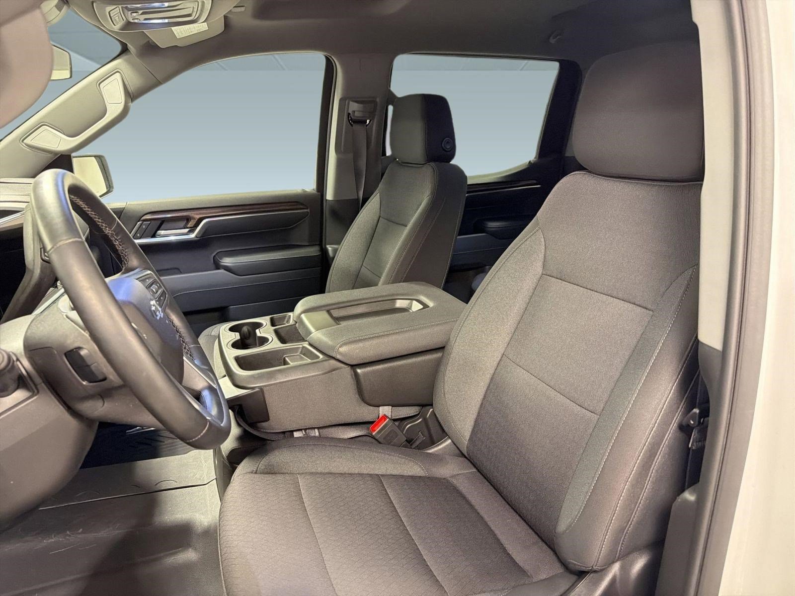 Used 2023 Chevrolet Silverado 1500 RST image 4