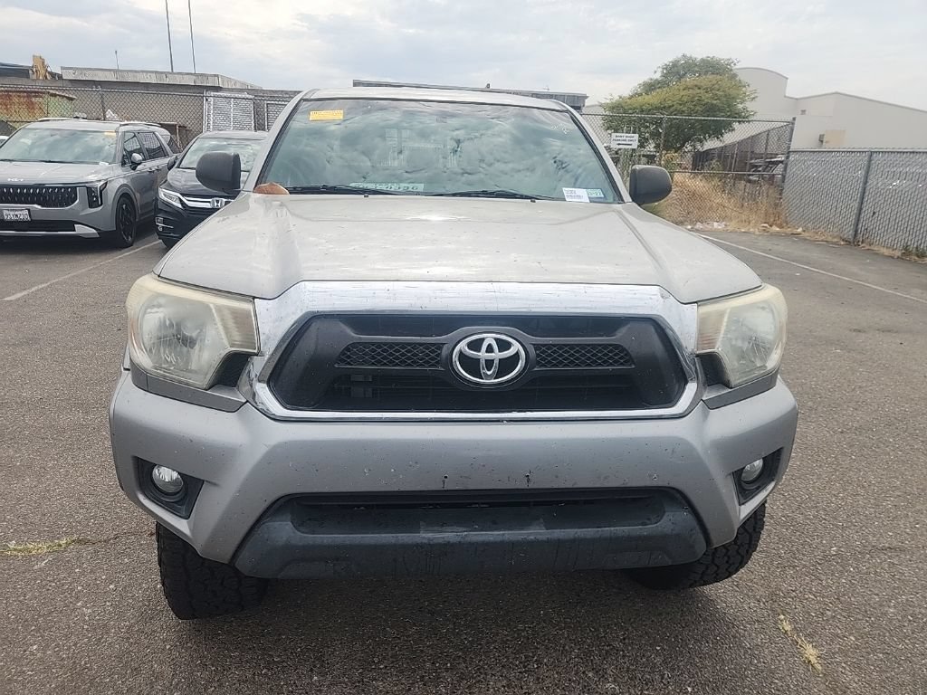 Used 2015 Toyota Tacoma PreRunner w/ SR5 Package RWD image 2