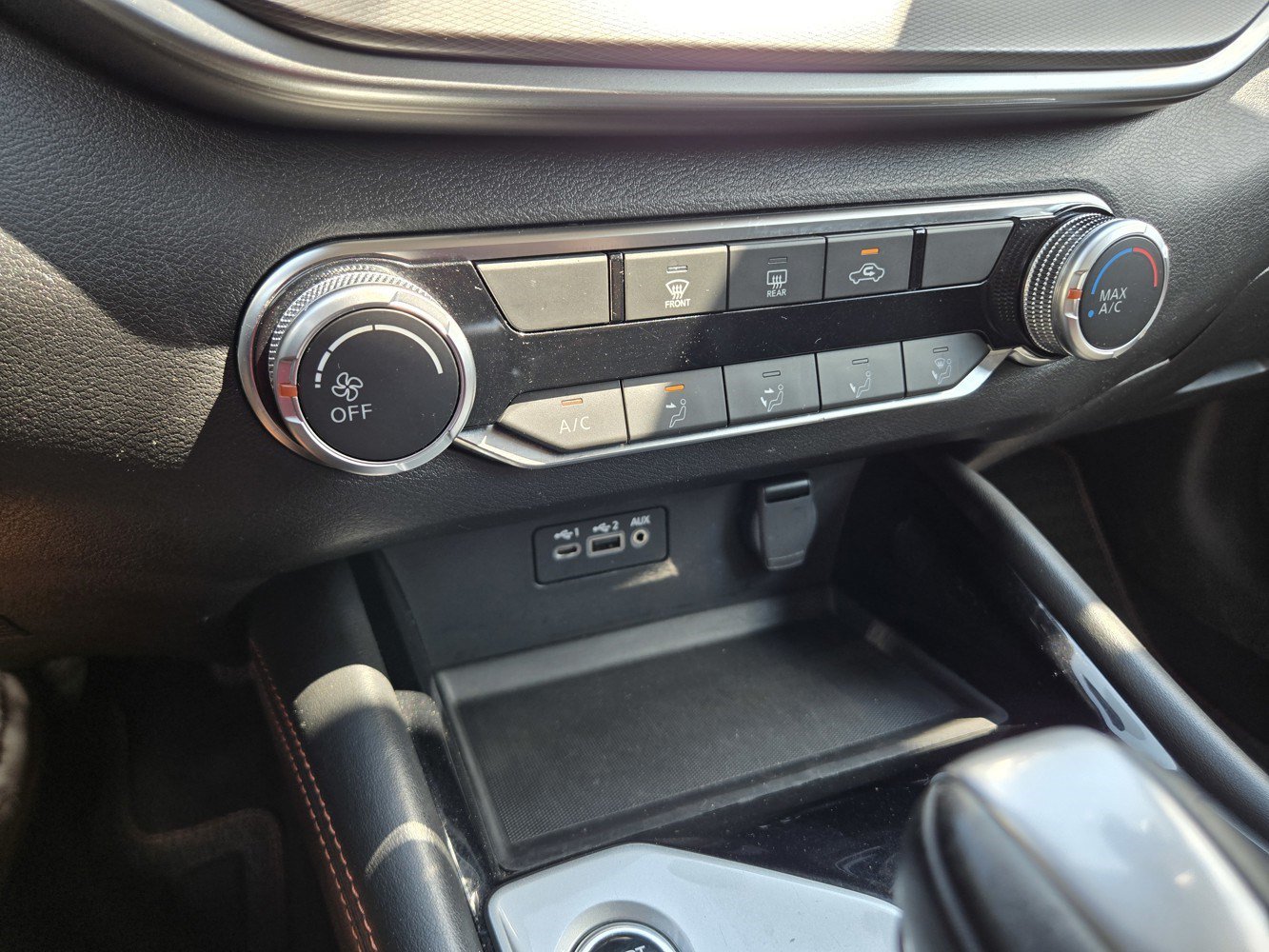 Used 2024 Nissan Altima 2.5 SR FWD image 9