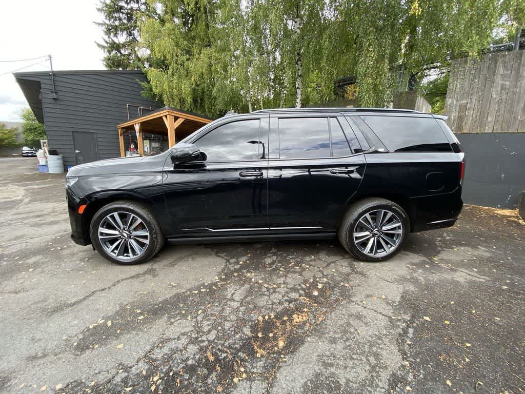 Used 2023 Cadillac Escalade Sport w/ LPO, ONYX Package AWD/4WD image 3