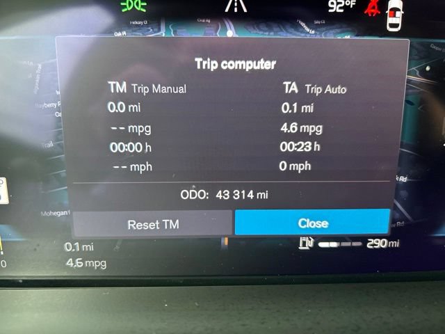 Certified 2023 Volvo XC60 B5 Core AWD/4WD image 22