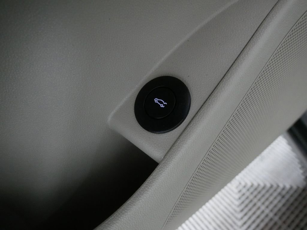 Used 2017 Buick LaCrosse Preferred image 15