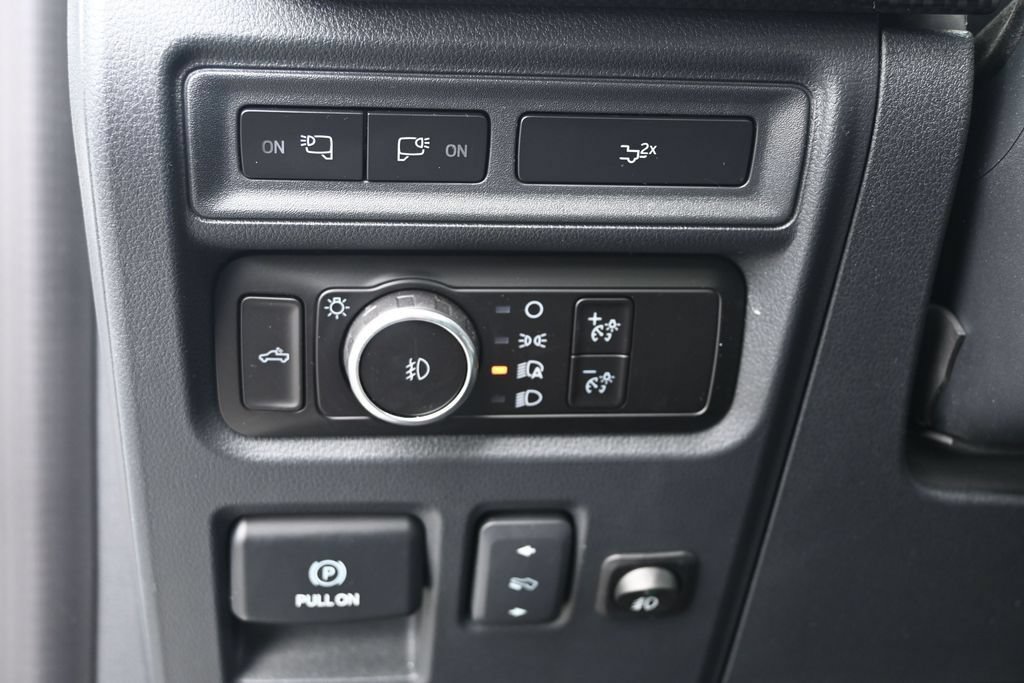 Used 2023 Ford F150 Lariat w/ Equipment Group 502A High AWD/4WD image 19