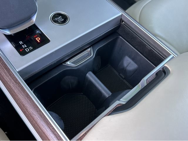 Used 2024 Land Rover Range Rover SE image 32