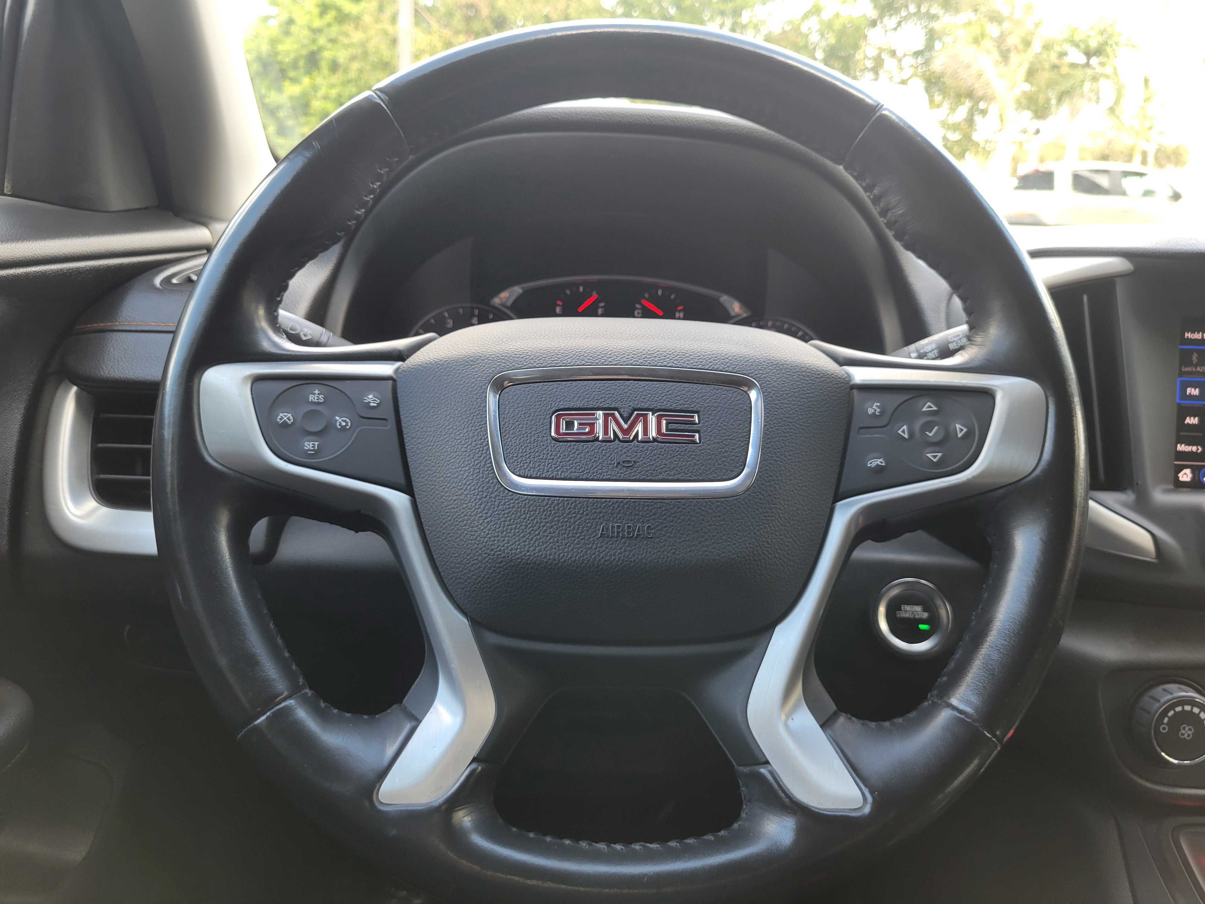Used 2020 GMC Terrain SLE image 17