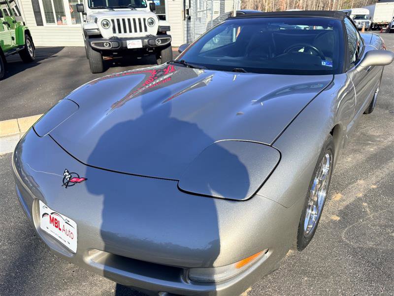Used 2000 Chevrolet Corvette Convertible w/ Memory Pkg image 9