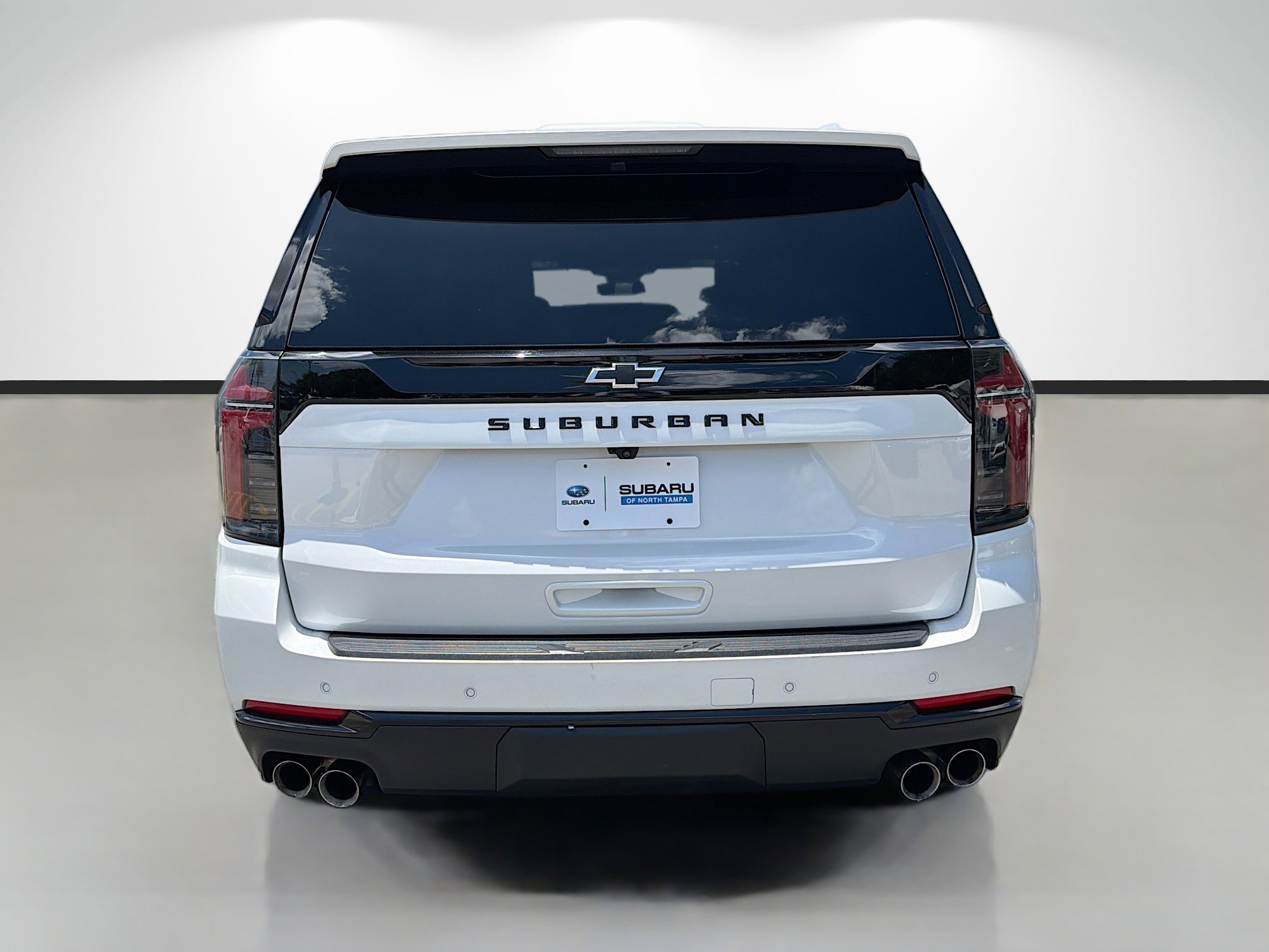 Used 2025 Chevrolet Suburban Z71 AWD/4WD image 4