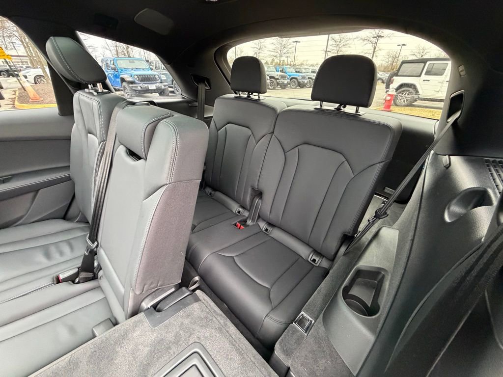 Used 2025 Audi Q7 3.0T Premium Plus image 19