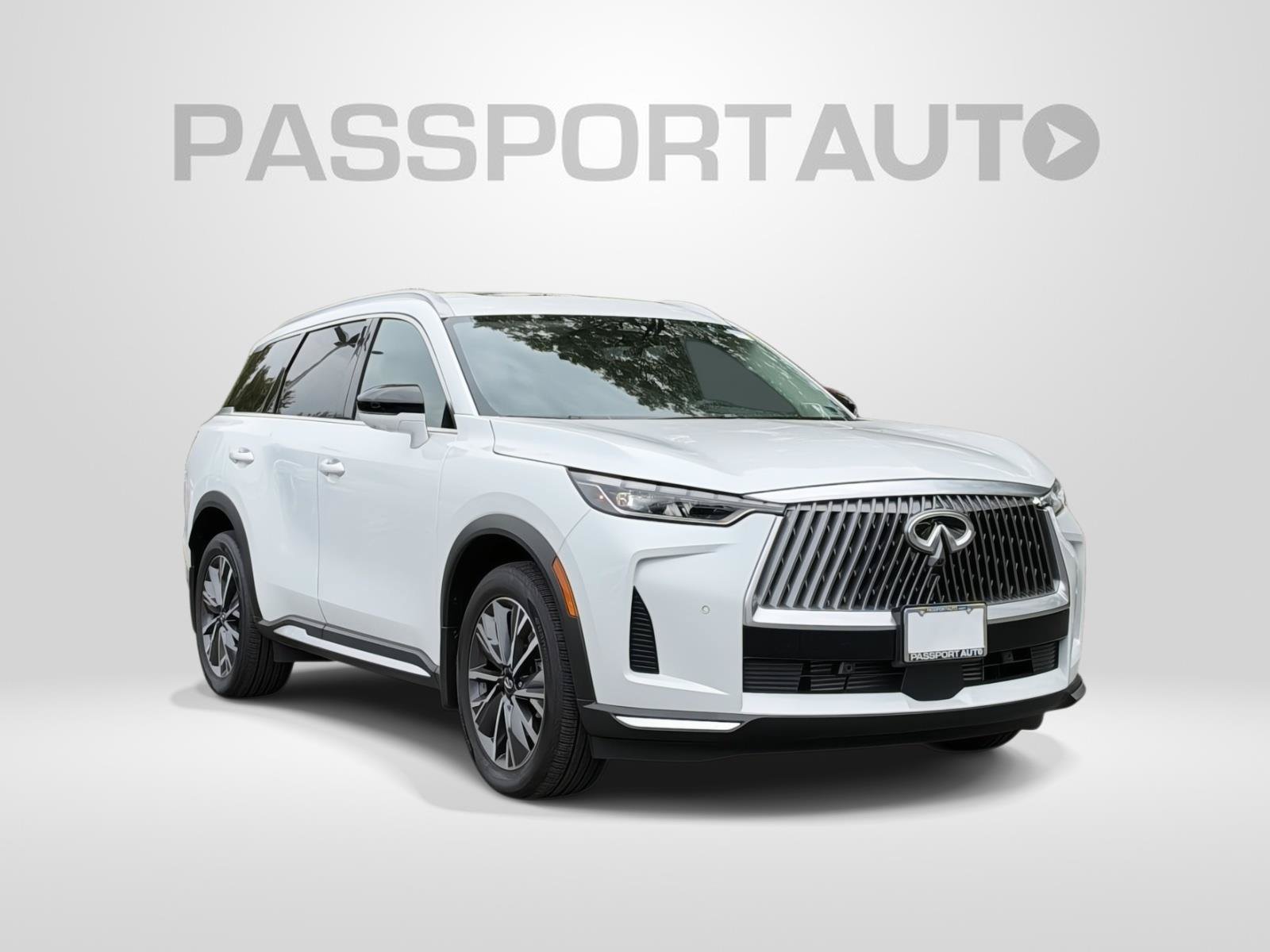 Used 2026 INFINITI QX60 Luxe w/ Cargo Package AWD/4WD image 3