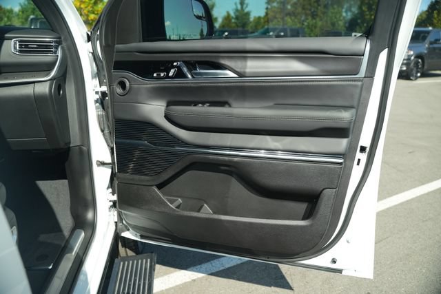 New 2026 Jeep Grand Wagoneer Summit AWD/4WD image 20