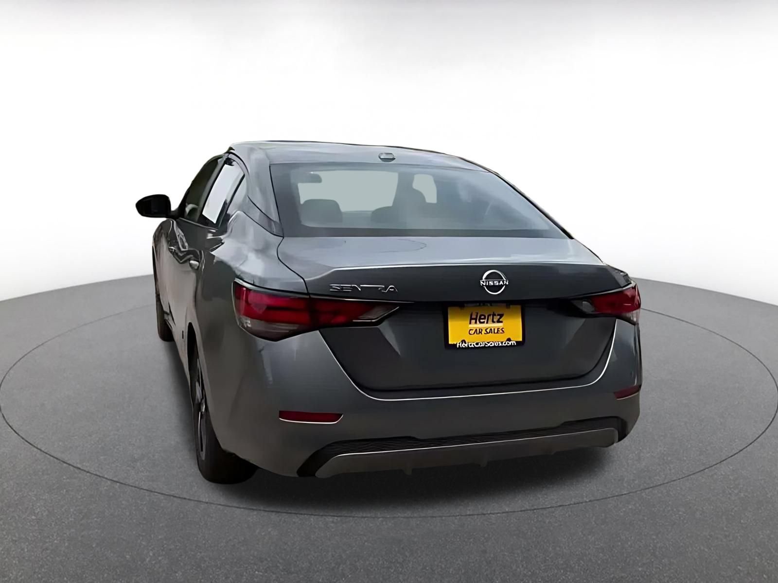 Used 2025 Nissan Sentra SV FWD image 10