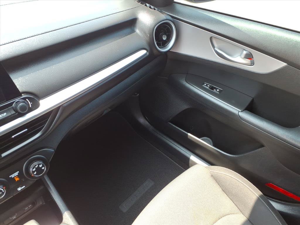 Used 2023 Kia Forte LXS FWD image 33